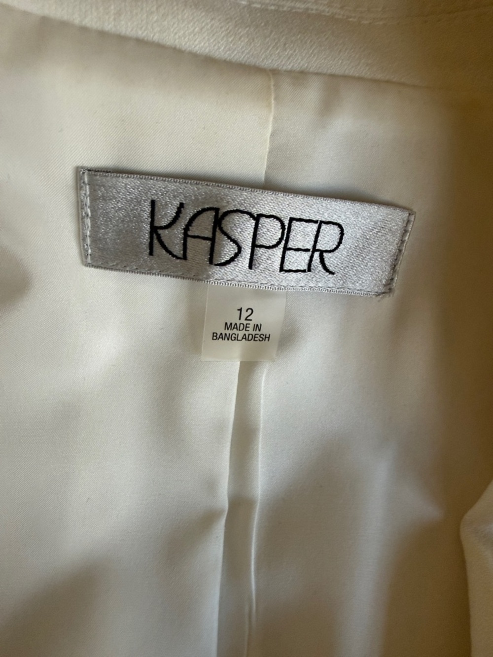 Kasper Cream Single-Button Notch Lapel Blazer - Picture 2 of 3
